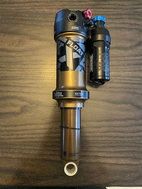 fox float-x lv performance, 205x65mm